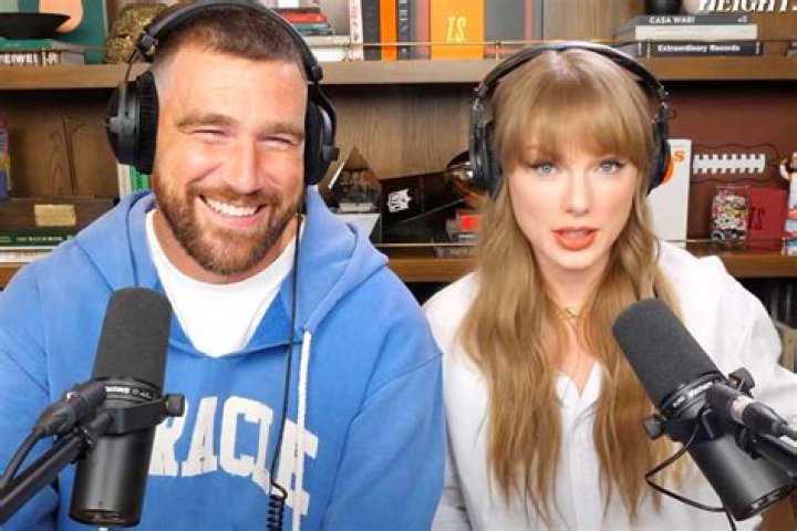 Taylor Swift And Jason Kelce's Viral Moment