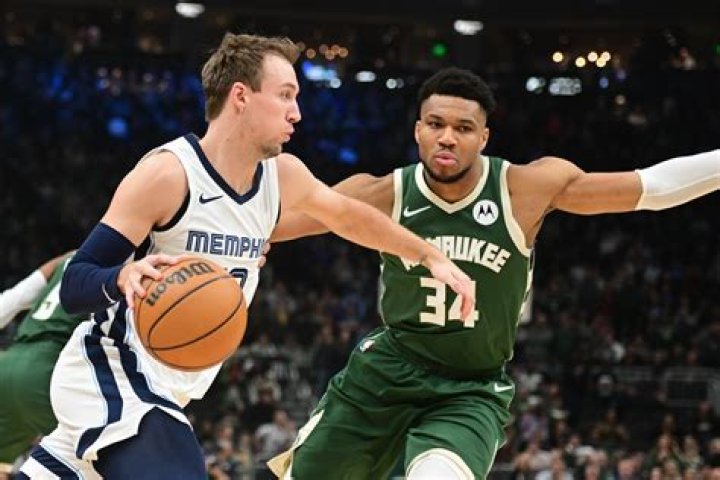 What Is Zach Kleiman Salary From Memphis Grizzlies? Net Worth And Wife